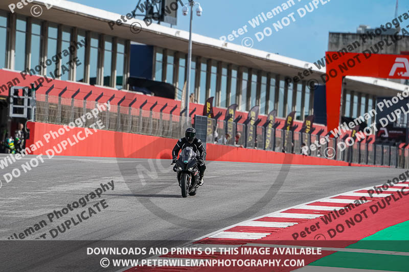 motorbikes;no limits;peter wileman photography;portimao;portugal;trackday digital images
